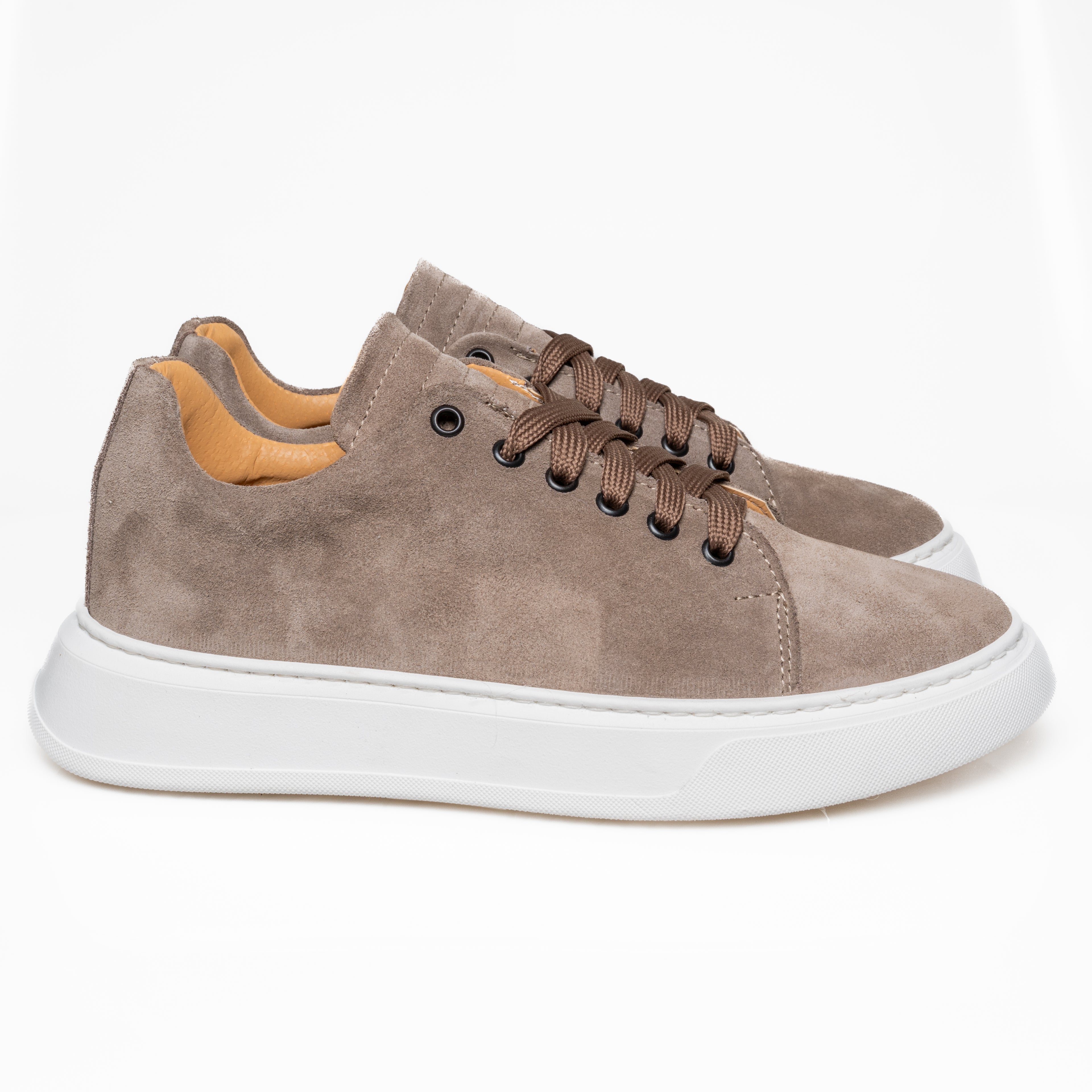 Burnout Sneakers in Camoscio