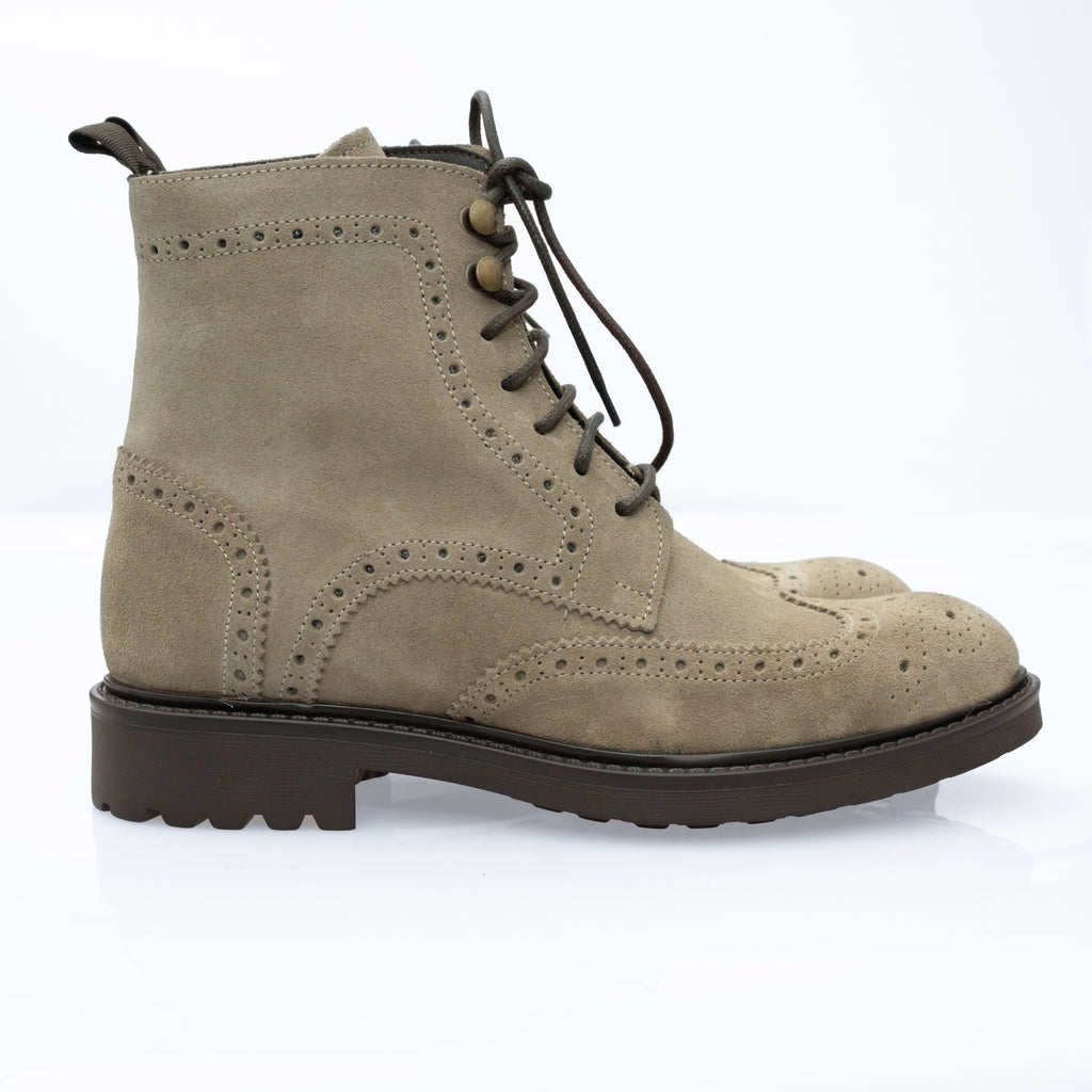 Wolf Stivaletto in Camoscio con Inserti Decorativi