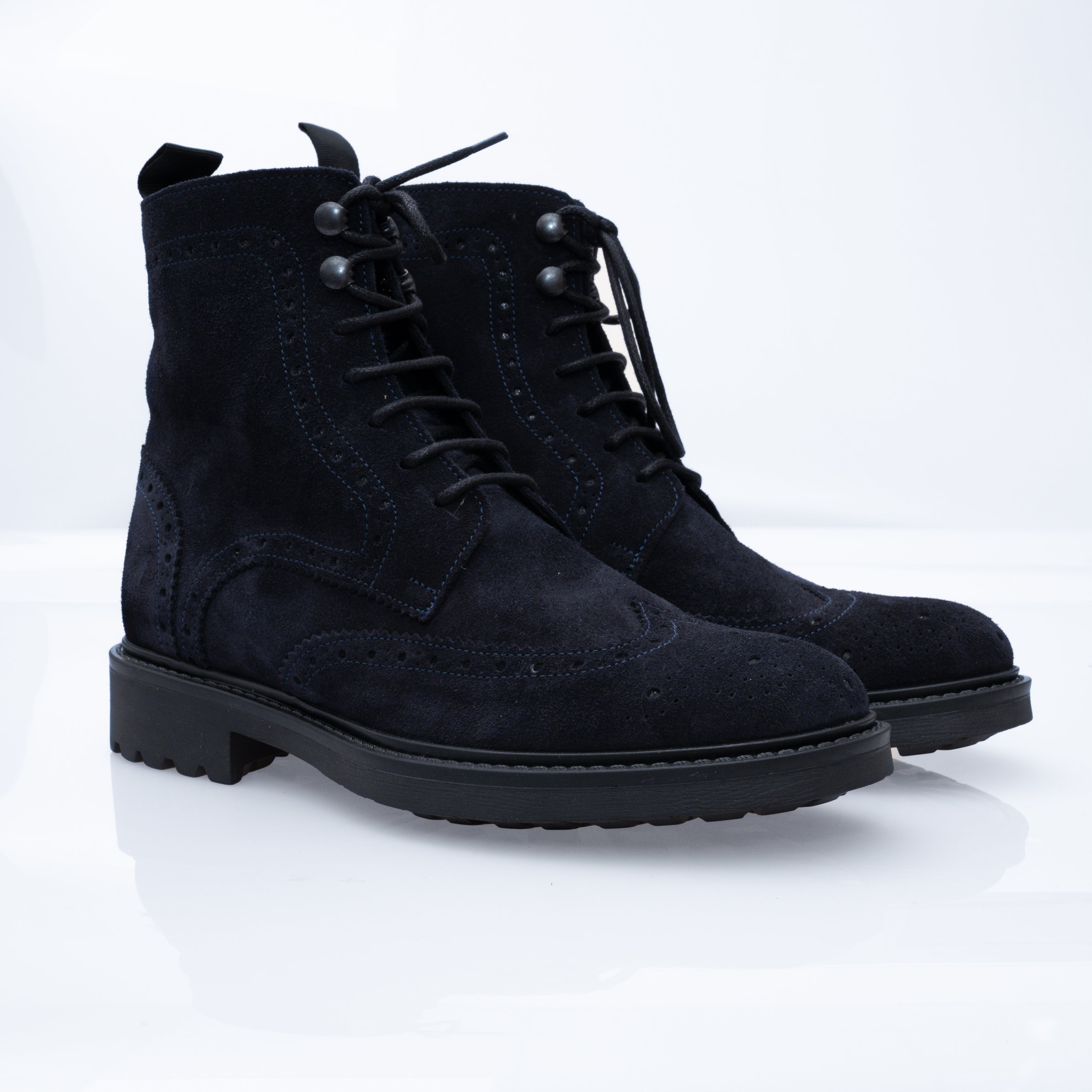 Wolf Stivaletto in Camoscio con Inserti Decorativi