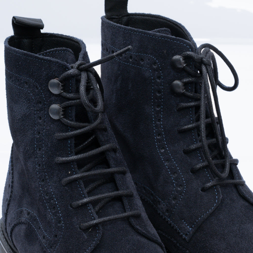 Wolf Stivaletto in Camoscio con Inserti Decorativi